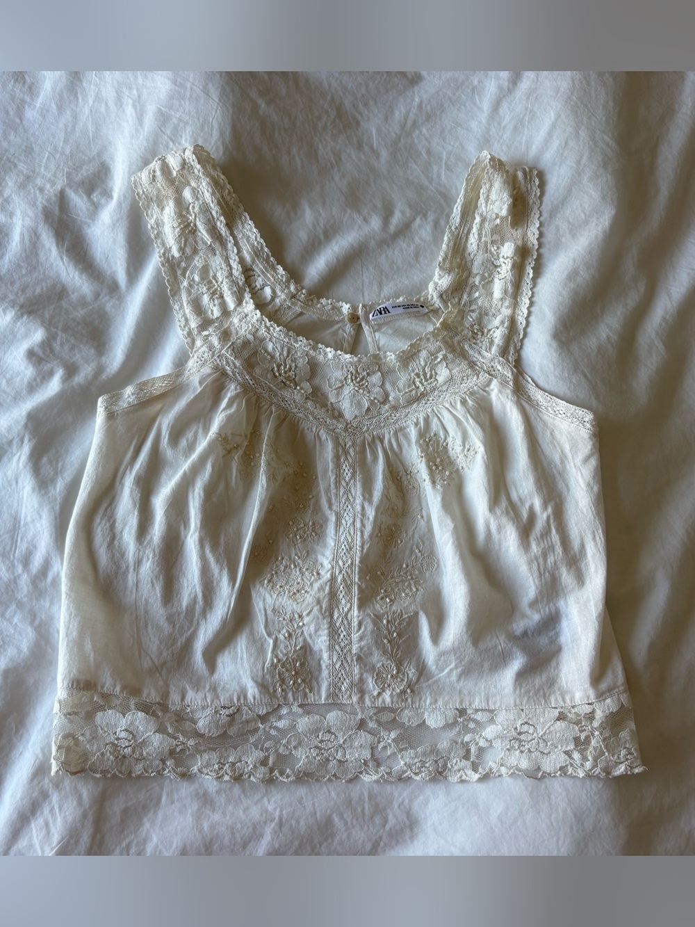 Zara embroidered lace set - Picture 3 of 6